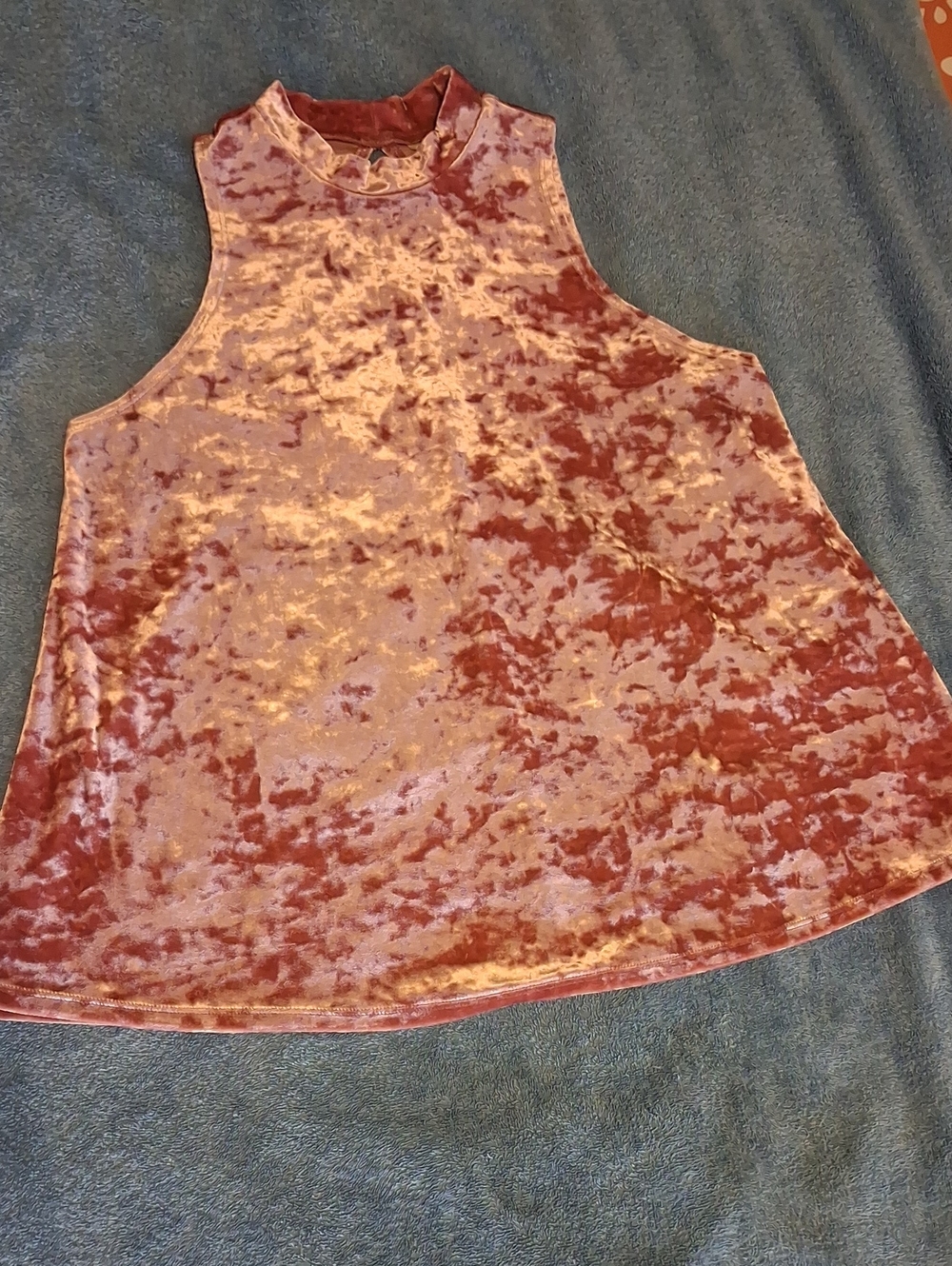Top Arizona Jean Company Crushed Velvet Mock Neck - Rose.   '
